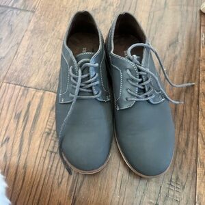Boys gray lace up dress/casual shoes